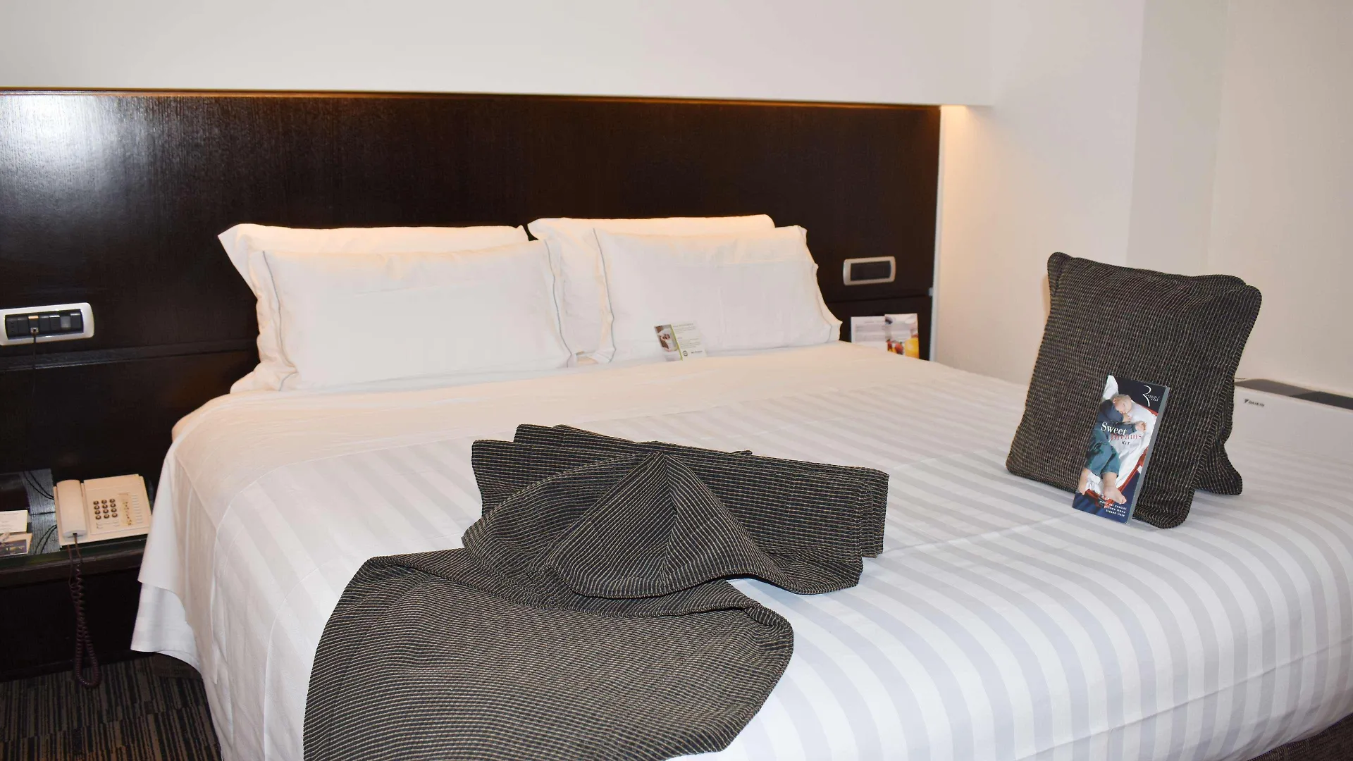 Best Western Plus Hotel Universo Rome 4*,